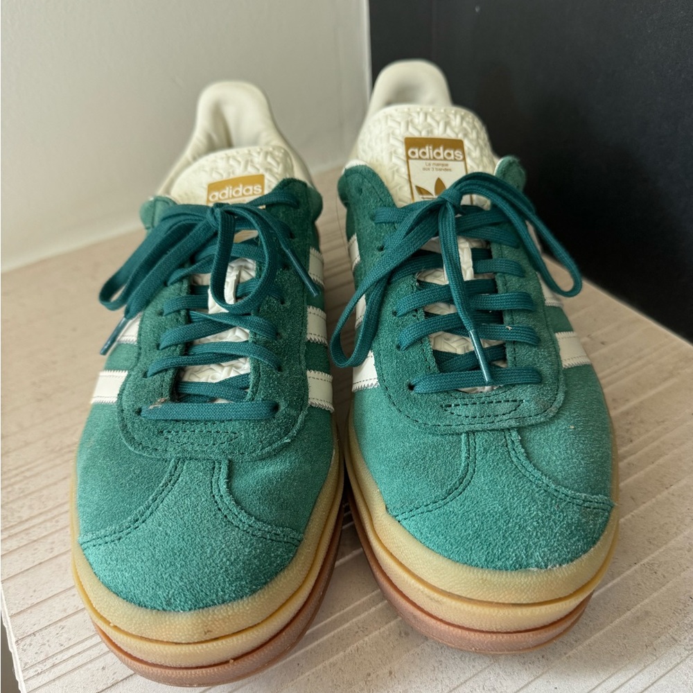 Adidas Gazelle bold. Green/white/gum